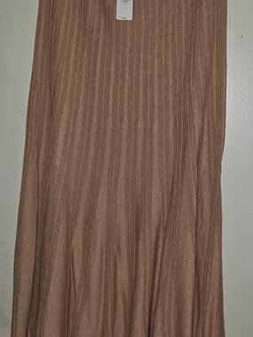 Metallic Pleated Maxi Skirt in Peachy Pink